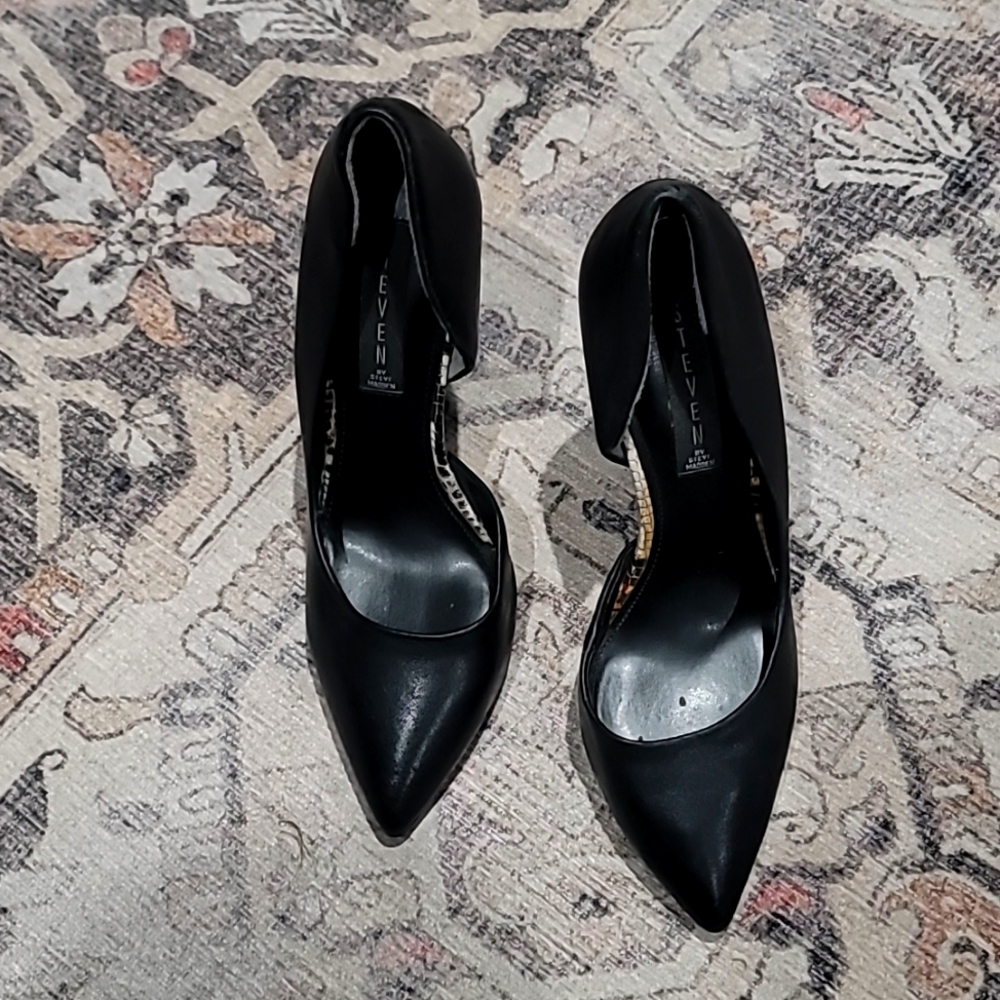 STEVEN BY STEVE MADDEN SIZE 8